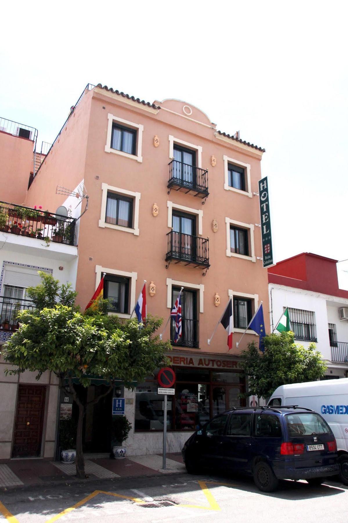 Dona Catalina Hotel