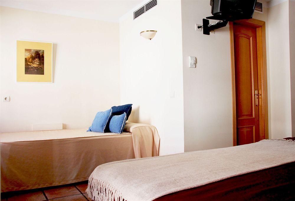 Hotel Dona Catalina 3*